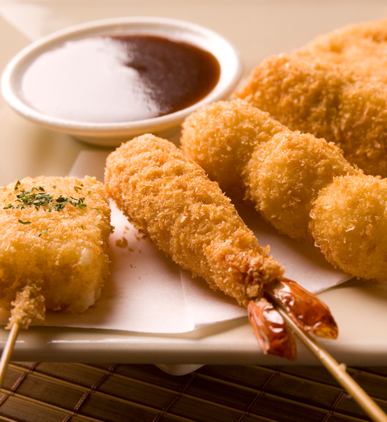 和歌山市駅から徒歩７分　本格炭火焼鳥専門店　鳥九